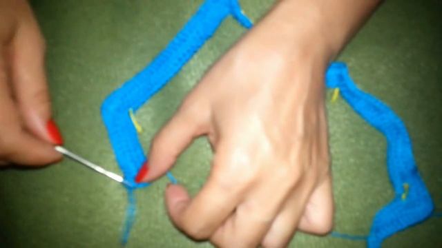 Вязанное платье для начинающих часть 2 Вяжем кокетку квадратную смотреть онлайн