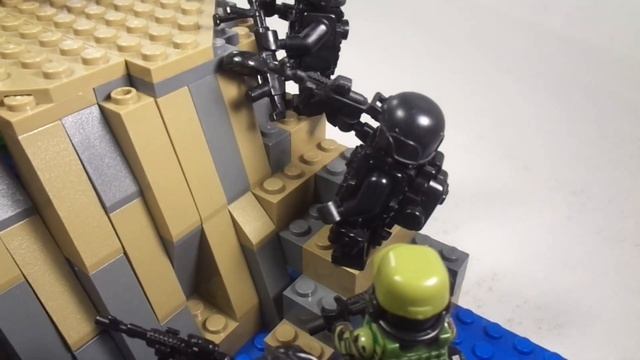 СПЕЦНАЗ ГРУ и БОЕВЫЕ ПЛОВЦЫ высаживаются на берег. смотреть онлайн