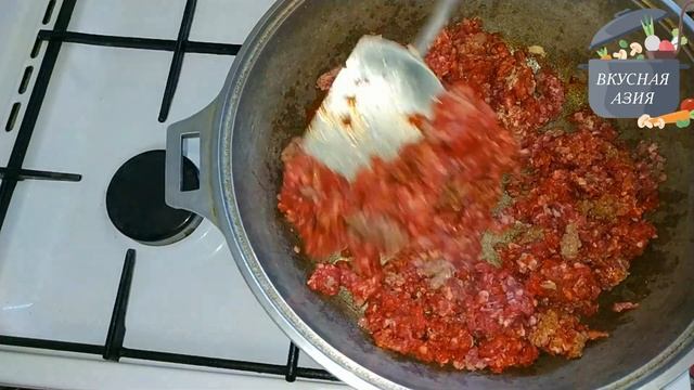Сочная тыква с говяжьим фаршем в духовке./Juicy pumpkin with ground beef in the oven. смотреть онлайн