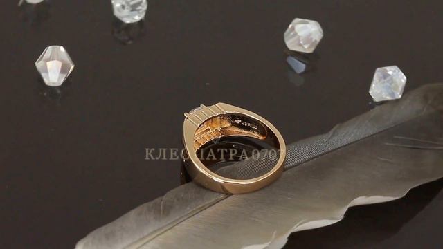 Яркое кольцо с фианитом, покрытое золотом смотреть онлайн