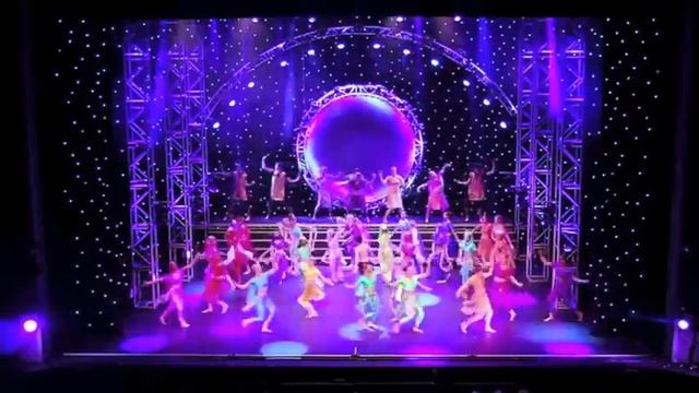 Jhoom Barabar Jhoom смотреть онлайн