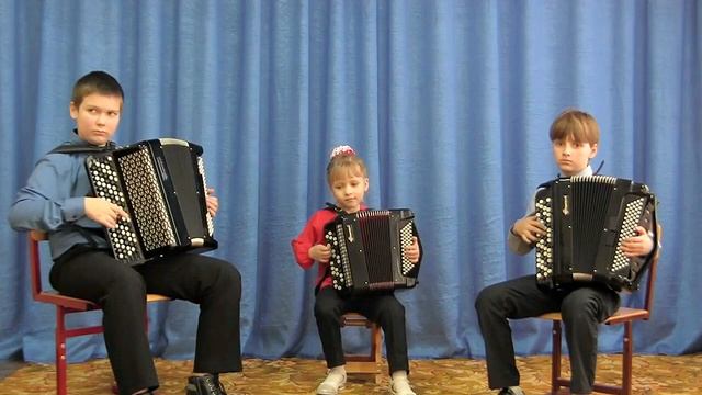 "Русский танец" Трио баянистов Алёна Кливитенко -7 лет, Николай Яковенко и Семён Дегтярёв смотреть онлайн