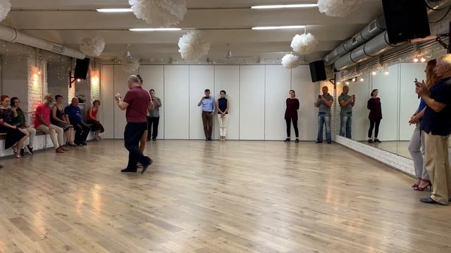 tangomagia.ru / мужские и женские задние сакады со сложным ритмическим рисунком - уроки танго смотреть онлайн