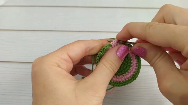 Вязание крючком. Смена цвета в круговом вязании крючком. смотреть онлайн