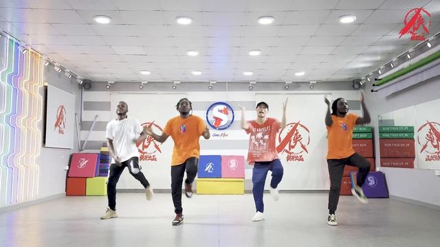 [Beginners Dance Workout] Enrique Iglesias-Bailando|Sino Afro Dance Workout|Easy Dance Fitness，Zumb смотреть онлайн