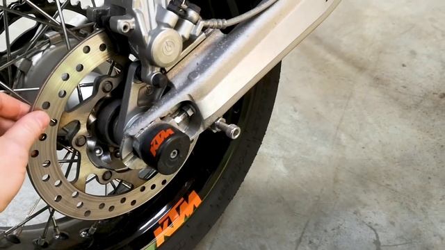 Обзор KTM 690SMC - Лучший байк для хулигана