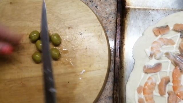 Что может быть вкуснее и проще?! - Пицца морская с хрустящей корочкой!!! смотреть онлайн
