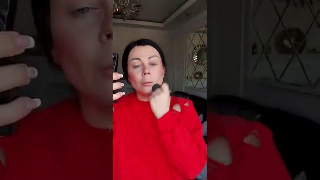 Акцент на губы в макияже с #marykay смотреть онлайн