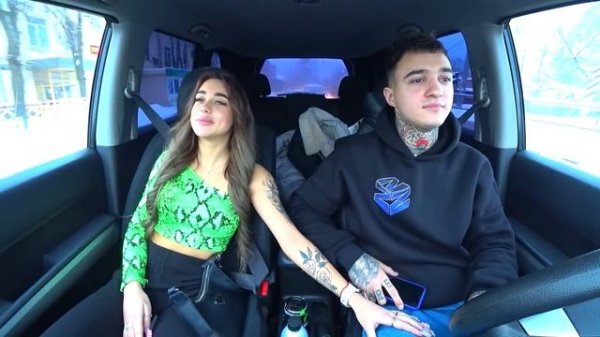 ЗАСОСАЛА И РАЗДЕЛАСЬ ПОЛНОСТЬЮ НА ПЕРВОМ СВИДАНИИ / ПОВЕЛАСЬ НА ДОРОГУЮ МАШИНУ