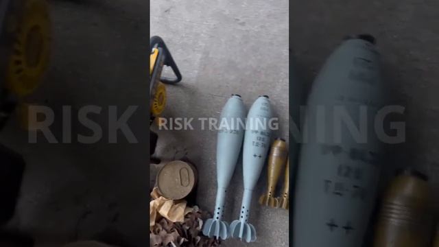 ⚡️Видео⚡️ Сравнение мины от миномета 120 и 82 мм. Тренировки в Москве и на полигоне! смотреть онлайн