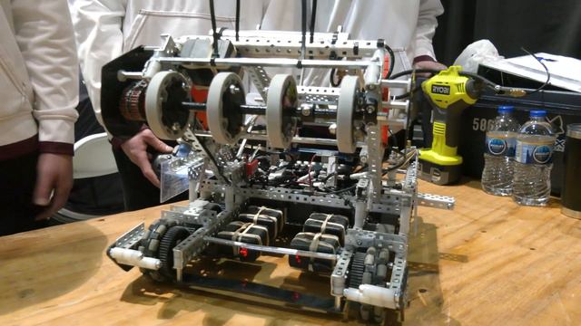 Pits & Parts | 5062 XenoFox | Over Under Robot смотреть онлайн