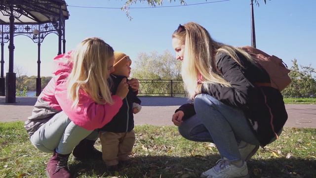 Київ. Осінь 2022. Онлайн-прогулянка смотреть онлайн