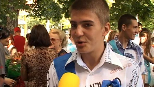 Сюжет Л. Леонидовой - последний звонок в СШ№16 смотреть онлайн