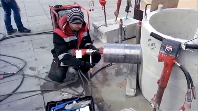 Алмазное бурение 250 мм с рук без станины смотреть онлайн