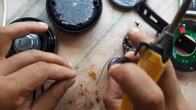 Philips BT40BK/94 Wireless Bluetooth Speaker Fix смотреть онлайн