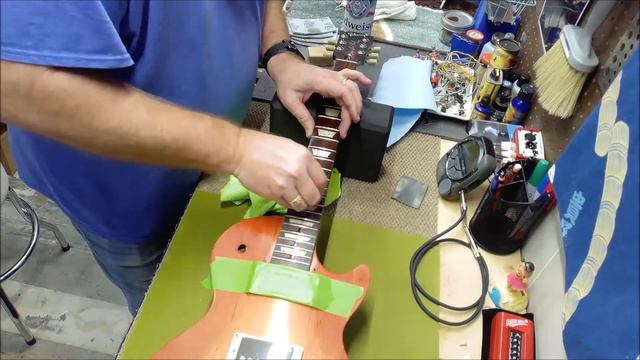 On The Bench Vol 5 Gibson Les Paul Studio Ebony To Aged Cherry Burst Conversion смотреть онлайн