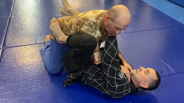 ArmBar/Рычаг локтя Как сделать #adlan1967 #martialart #tutorial #selfdefense #mma #training смотреть онлайн