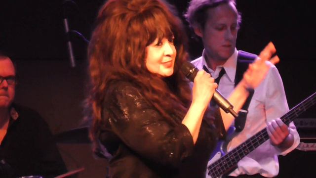 Ronnie Spector Back To Black 2018 смотреть онлайн