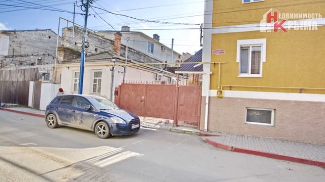 Продам трёхкомнатную квартиру 67,7 кв.м. под капитальный ремонт в центре Керчи, на ул. Театральной смотреть онлайн