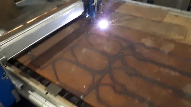 Плазменный раскрой листа 20 мм Hypertherm powermax 65 смотреть онлайн