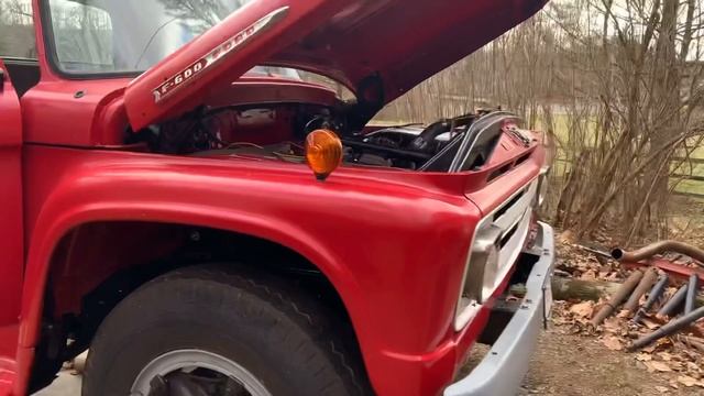 Barn find Sitting for 30 years - 1962 Ford F600 Part 1 смотреть онлайн