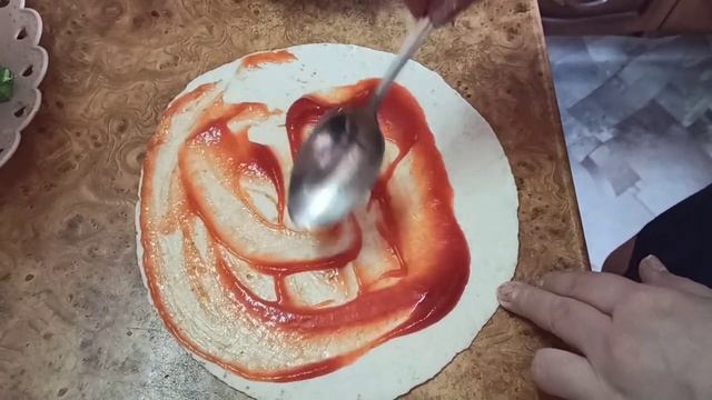 Шаурма на мексиканской лепешке, очень вкусная!!!!