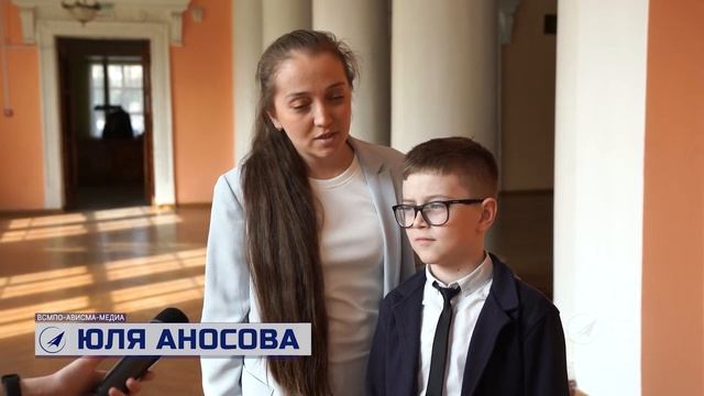 В Верхней Салде прошло награждение "Ученик года" смотреть онлайн
