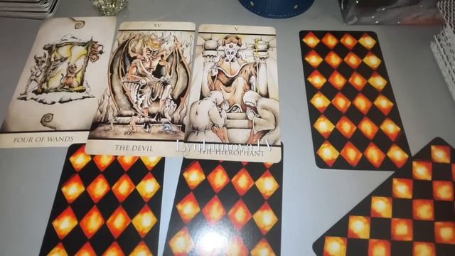 ЛЮБИТ ?⁉️ НЕ ЛЮБИТ ?⁉️К СЕРДЦУ ПРИЖМЁТ?⁉️ОБНИМЕТ⁉️ ?ПОЦЕЛУЕТ⁉️?К ЧЕРТУ ПОШЛЕТ⁉️?? смотреть онлайн