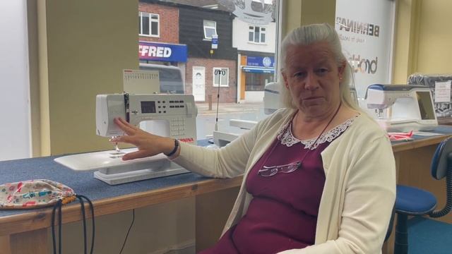 Bernina 325 5: The Big Reveal смотреть онлайн