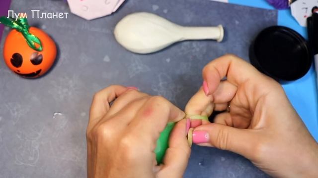 3 DIY Хэллоуин АНТИСТРЕССЫ из воды, слайма и муки! Halloween squishy toys смотреть онлайн