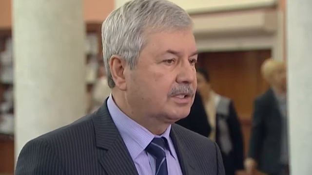 Владимир Мякуш презентовал работникам библиотечной сети книгу «Законодательное Собрание Челябинской смотреть онлайн