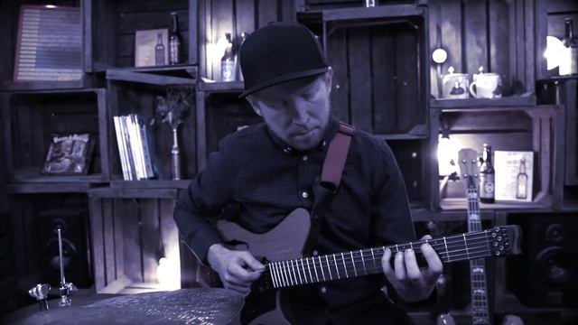 Jazzguitar solo with a SYNTH sound on a jazzballad by @lubberty смотреть онлайн