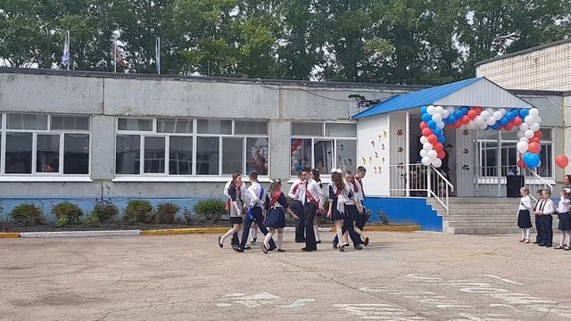 Вальс "Последний звонок" 9Б/В классы 61 школы смотреть онлайн