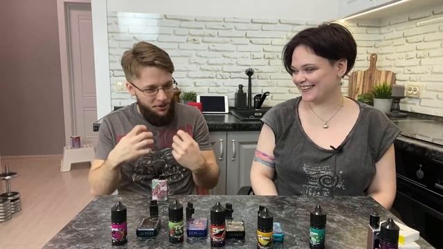 ПАРЮ ПЯТЬ ЧАРОНОВ РАЗОМ смотреть онлайн