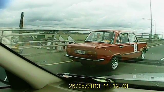 Fiat 125p on road, Ireland, Cork, Macroom смотреть онлайн