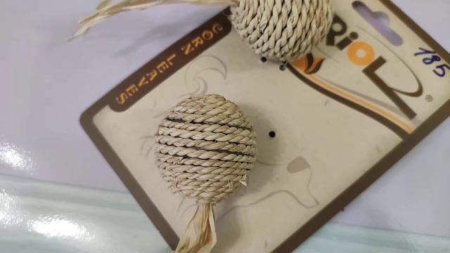 Игрушка для кошек из кукурузных листьев "Мяч" (2 шт) смотреть онлайн