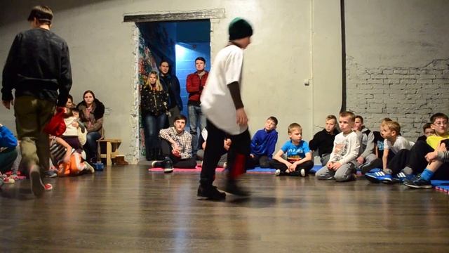 Андреев Иван (г.Псков) vs Костин Никита (г.Псков) Воскресная Туса (Финал) Хоть Отбавляй смотреть онлайн