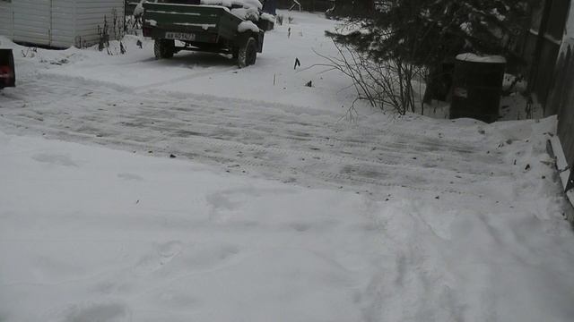 PATRIOT PS 700 чистит снег смотреть онлайн