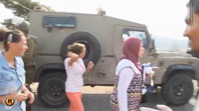 Палестинские дети провоцируют ЦАХАЛ смотреть онлайн
