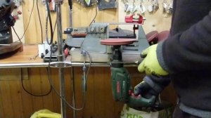 Заточка ножа на наждачных шкурках до реза газеты на весу