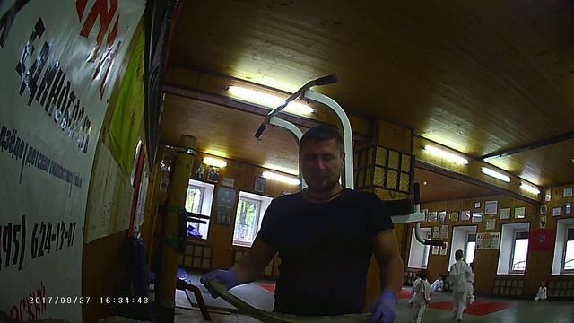 Пройдена работа со жгутами в подтягиваниях на 1-ой руке. смотреть онлайн