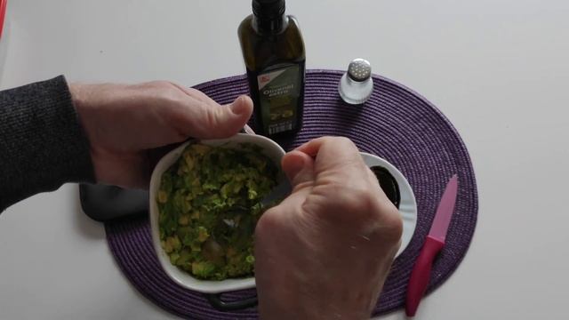 Германия .Авокадо  полезный и  богатый витаминами фрукт. Вкусная паста из Авокадо! Avocado
