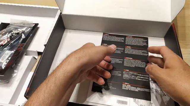 MSI MPG X570 GAMING PLUS / Распаковка и характеристики материнской платы MSI смотреть онлайн