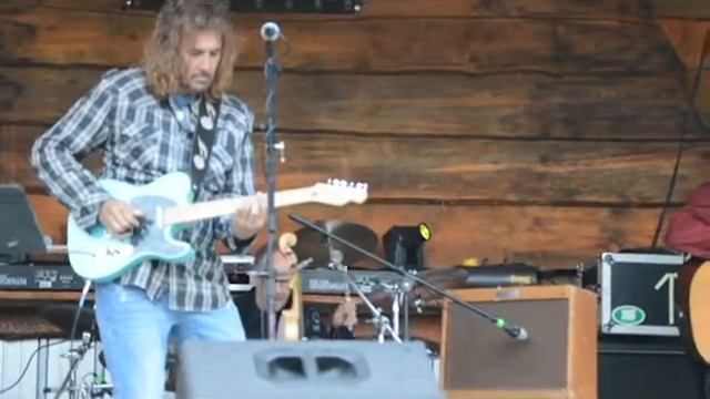 Fender Vibrolux смотреть онлайн