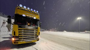 На Кольском-СКОЛЬЗКО / НАГРУЗИЛ ОСЬ / СЕВЕРНОЕ СИЯНИЕ