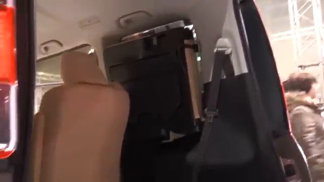 Toyota NOAH　大阪モーターショー2013 смотреть онлайн