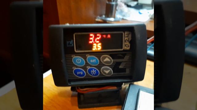 Настройка гистерезиса рефрежиратора заноти,ремонт электроники 89117434640.СПБ. смотреть онлайн