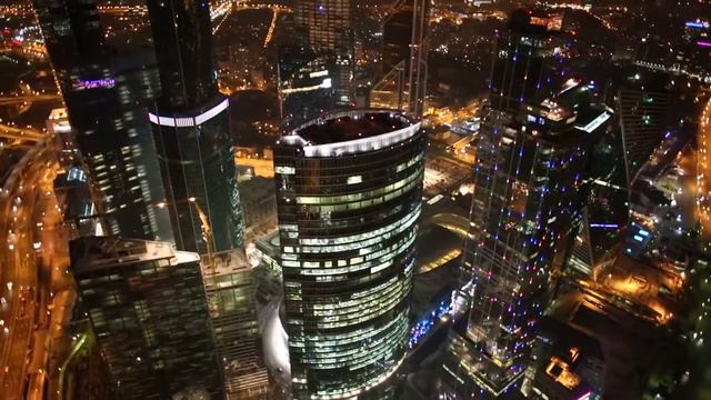 Москва сити с высоты Съёмка с квадрокоптера ночью смотреть онлайн
