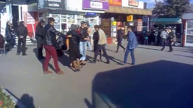 Hora de la gara centrală! смотреть онлайн