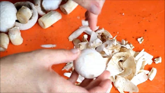 Жареная картошка с грибами в мультиварке — видео рецепт смотреть онлайн